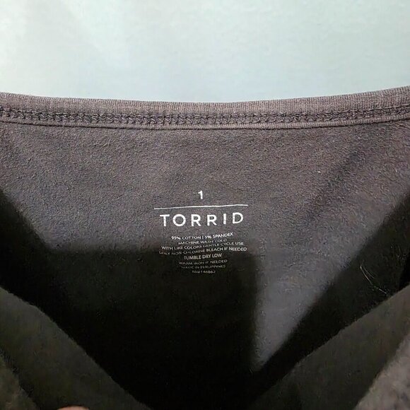 Torrid Grey Adjustable Strap Tank Top Size 1 - Picture 6 of 8